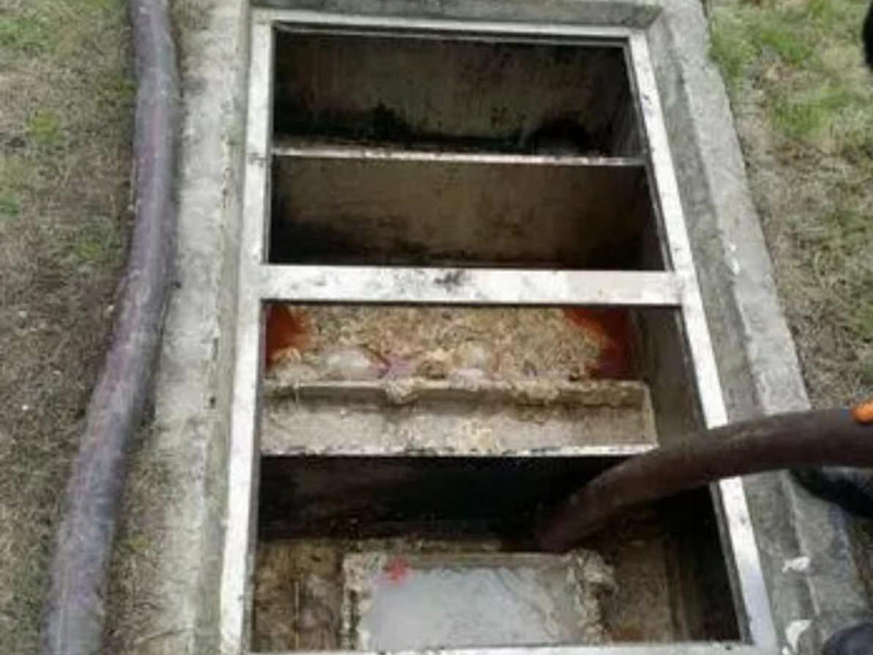 泸溪隔油池清理