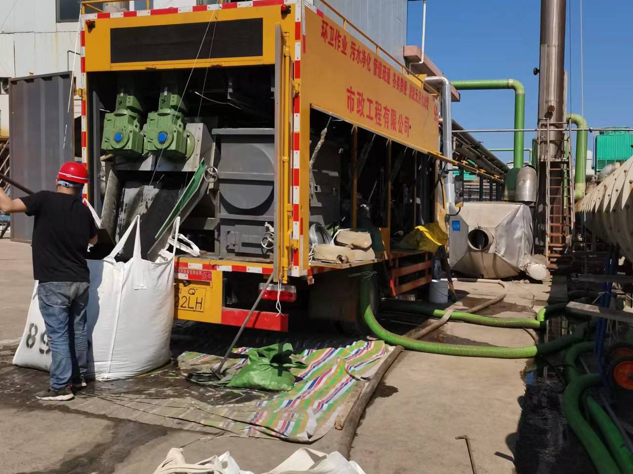 泸溪淤泥压干处理